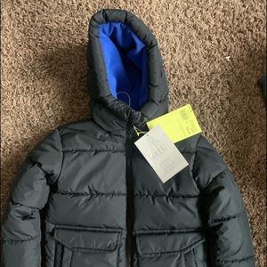 little boys jacket size XS 4/5